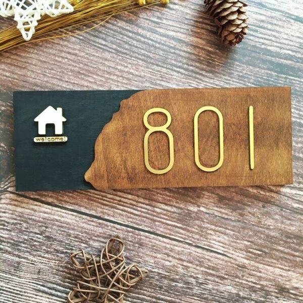 Plaque numéro maison en bois marron et noir